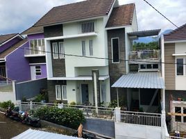 4 Habitación Villa en venta en Lowok Waru, East Jawa, Lowok Waru