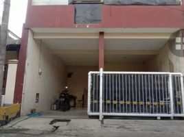 4 Bedroom House for sale in Dukuhpakis, Surabaya, Dukuhpakis