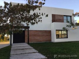 Villa 4 chambre à vendre à Escobar, Buenos Aires, Escobar