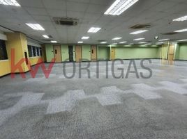 1,995 SqM Office for rent in Manila International Airport LRT-1, Pasay City, Mandaluyong City