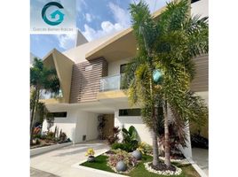 4 Bedroom House for sale in Cordoba, Monteria, Cordoba