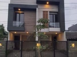 3 Habitación Villa en venta en Kenjeran, East Jawa, Kenjeran