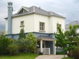 2 Bedroom House for sale in Tigre, Buenos Aires, Tigre