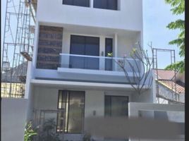 5 Habitación Villa en venta en Dukuhpakis, East Jawa, Dukuhpakis
