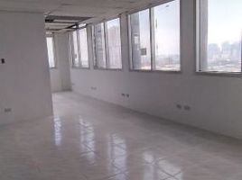 676 m² Office for rent in Manila International Airport LRT-1, Pasay City, Makati City