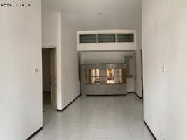 3 Habitación Casa en venta en Tambaksari, East Jawa, Tambaksari