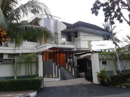 8 Kamar Vila for sale in Kebayoran Lama, Jakarta Selatan, Kebayoran Lama