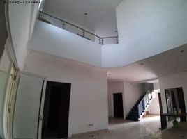 4 Bedroom House for sale in Wonokromo, Surabaya, Wonokromo