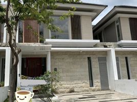 4 Habitación Casa en venta en Wiyung, East Jawa, Wiyung
