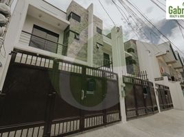 在Cebu, 中米沙鄢出售的4 卧室 联排别墅, Cebu City, Cebu
