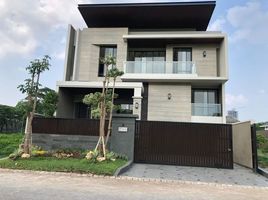 6 Bedroom Villa for sale in Lakarsantri, East Jawa, Lakarsantri, Surabaya, East Jawa, Indonesia