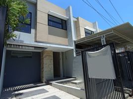 Maison 3 chambre à vendre à Tenggilis Mejoyo, East Jawa, Tenggilis Mejoyo