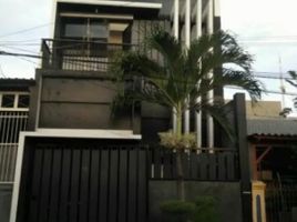 4 Bedroom House for sale in Dukuhpakis, Surabaya, Dukuhpakis