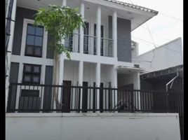 6 Habitación Casa en venta en Tambaksari, East Jawa, Tambaksari