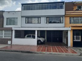 4 Bedroom Villa for sale in Bogota, Cundinamarca, Bogota