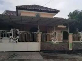 4 Bedroom House for sale in Dukuhpakis, Surabaya, Dukuhpakis