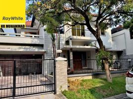 4 Bedroom House for sale in Dukuhpakis, Surabaya, Dukuhpakis