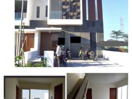 4 Habitación Casa en venta en Wiyung, East Jawa, Wiyung