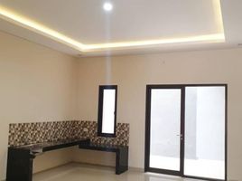 5 Schlafzimmer Haus zu verkaufen in Sukolilo, East Jawa, Sukolilo
