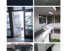 Villa 10 chambre à vendre à Dukuhpakis, East Jawa, Dukuhpakis