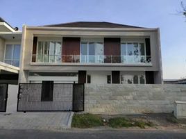5 Kamar Vila for sale in Lakarsantri, East Jawa, Lakarsantri, Surabaya, East Jawa, Indonesia