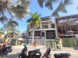 6 Bedroom House for sale in Wiyung, Surabaya, Wiyung