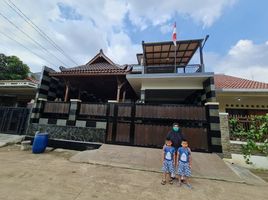 4 Kamar Rumah for sale in Cimanggis, Bogor, Cimanggis