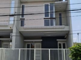 3 Habitación Casa en venta en Tenggilis Mejoyo, East Jawa, Tenggilis Mejoyo