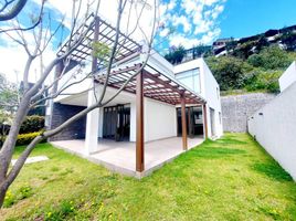 3 Schlafzimmer Haus zu verkaufen in Quito, Pichincha, Nayon