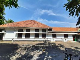 8 Kamar Rumah for sale in Surabaya, East Jawa, Wonokromo, Surabaya