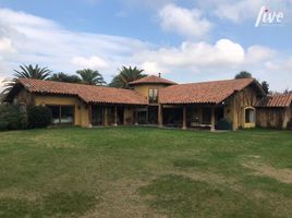 4 Bedroom House for sale in Santiago, Colina, Chacabuco, Santiago