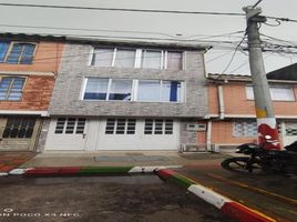 3 Bedroom House for sale in Bogota, Cundinamarca, Bogota