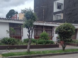 Estudio Casa en venta en Colombia, Bogotá, Cundinamarca, Colombia