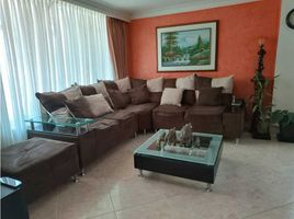 5 Bedroom House for sale in Bare Foot Park (Parque de los Pies Descalzos), Medellin, Medellin