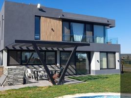 4 Bedroom House for sale in Esteban Echeverria, Buenos Aires, Esteban Echeverria