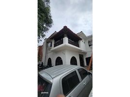 14 Bedroom Villa for sale in Cali, Valle Del Cauca, Cali