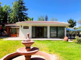 4 Bedroom House for sale in Santiago, San Jode De Maipo, Cordillera, Santiago