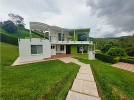 5 Bedroom House for sale in La Mesa, Cundinamarca, La Mesa