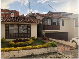 5 Bedroom Villa for sale in Templo Bogotá Colombia, Bogota, Bogota