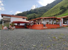 Estudio Villa en venta en Colombia, Medellín, Antioquia, Colombia