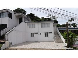 10 Bedroom House for sale in Risaralda, Pereira, Risaralda