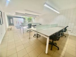 300 SqM Office for rent in River View Park, Cali, Cali