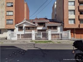 8 Bedroom House for sale in Fundacion Cardioinfantil-Instituto de Cardiologia, Bogota, Bogota