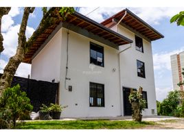 5 Habitación Villa en venta en Envigado, Antioquia, Envigado