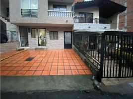 4 Habitación Villa en venta en Metro de Medellín, Bello, Bello