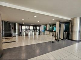 980 m2 Office for rent in Centro Artesanal Plaza Bolivar, Bogota, Bogota