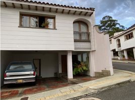 4 Habitación Villa en venta en Parque de los Pies Descalzos, Medellín, Medellín