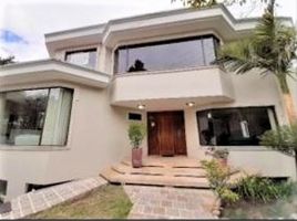 4 Bedroom Villa for sale in Bogota, Cundinamarca, Bogota