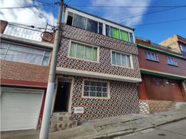 12 Bedroom House for sale in Cundinamarca, Bogota, Cundinamarca