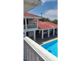 5 Bedroom House for sale in Cundinamarca, Ricaurte, Cundinamarca